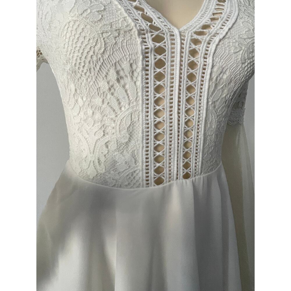Two Sisters Bethany Lace Boho Short White Wedding Dress Size 8 - Picture 4 of 11